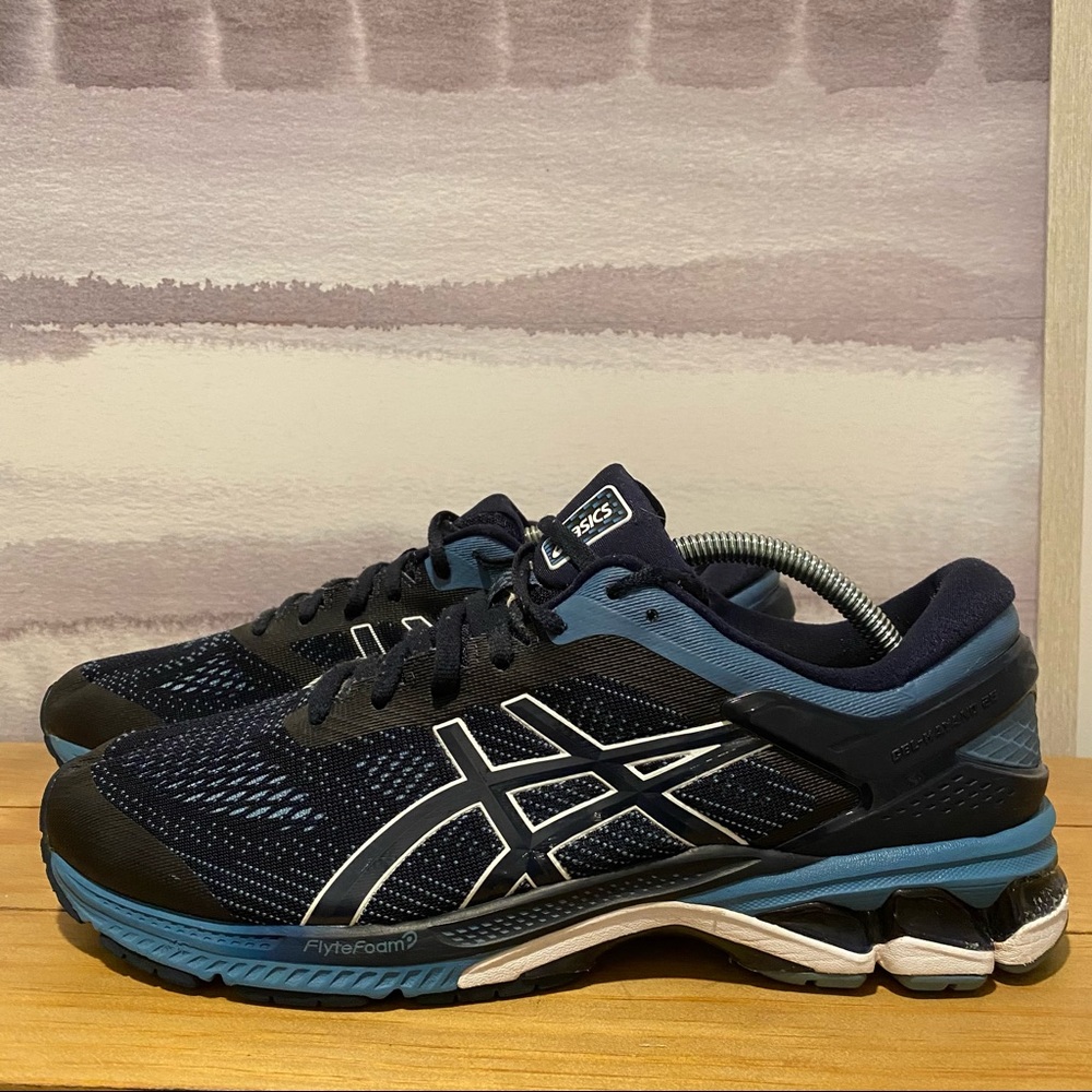 ASICS MEN'S GEL KAYANO 26 / Size 11